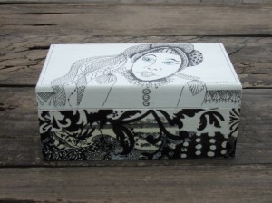 black and white zentangle box