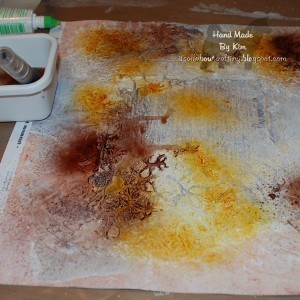 Kim Kelley tried three different types of texture paste