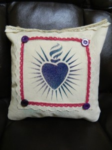 using canvas, burlap, ink and stencils to make a décor pillow for your home or gift